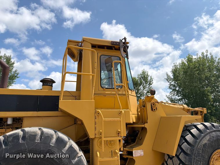image for item FB5908 1983 Caterpillar 980C wheel loader