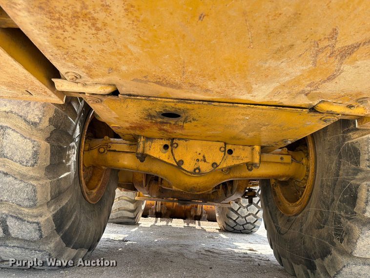 image for item FB5908 1983 Caterpillar 980C wheel loader