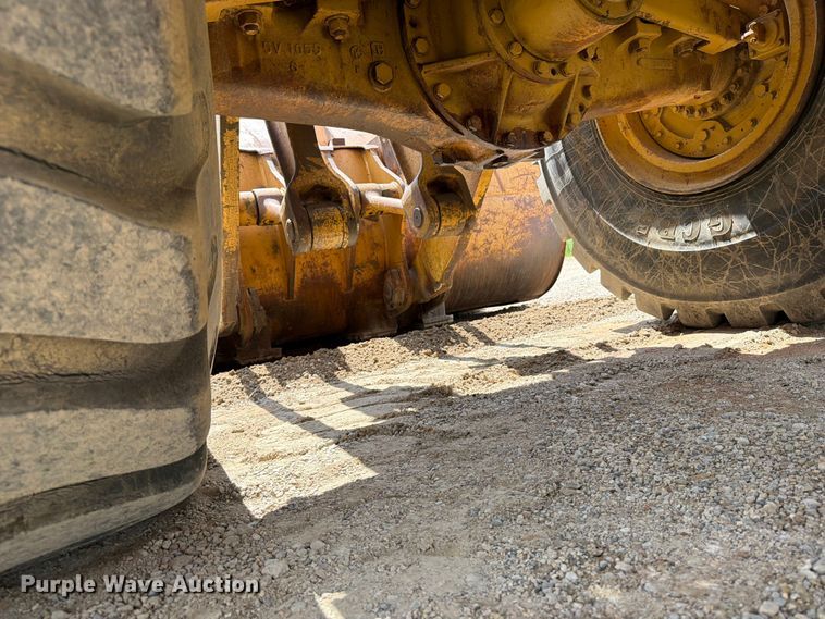 image for item FB5908 1983 Caterpillar 980C wheel loader