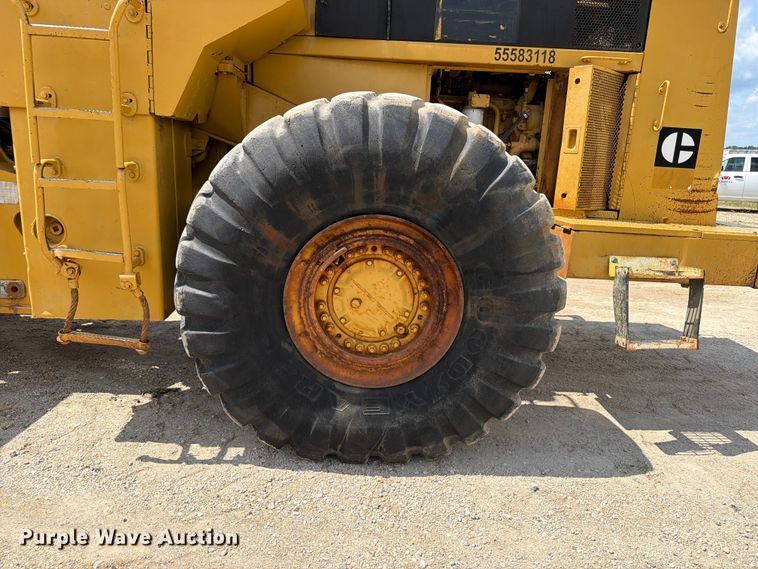 image for item FB5908 1983 Caterpillar 980C wheel loader