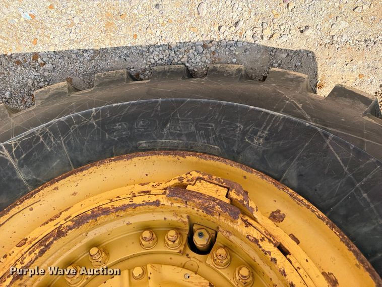 image for item FB5908 1983 Caterpillar 980C wheel loader