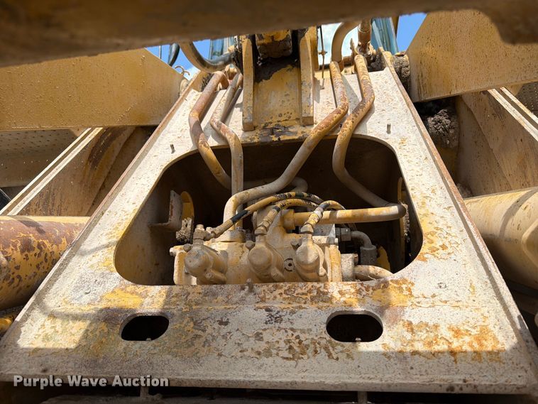image for item FB5909 1992 Caterpillar 950F wheel loader