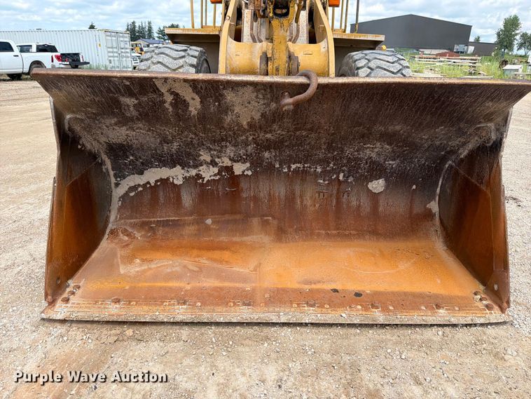 image for item FB5909 1992 Caterpillar 950F wheel loader
