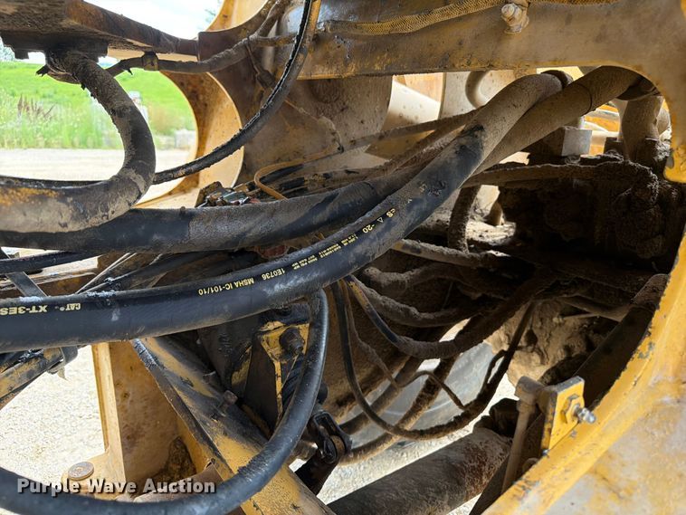 image for item FB5909 1992 Caterpillar 950F wheel loader