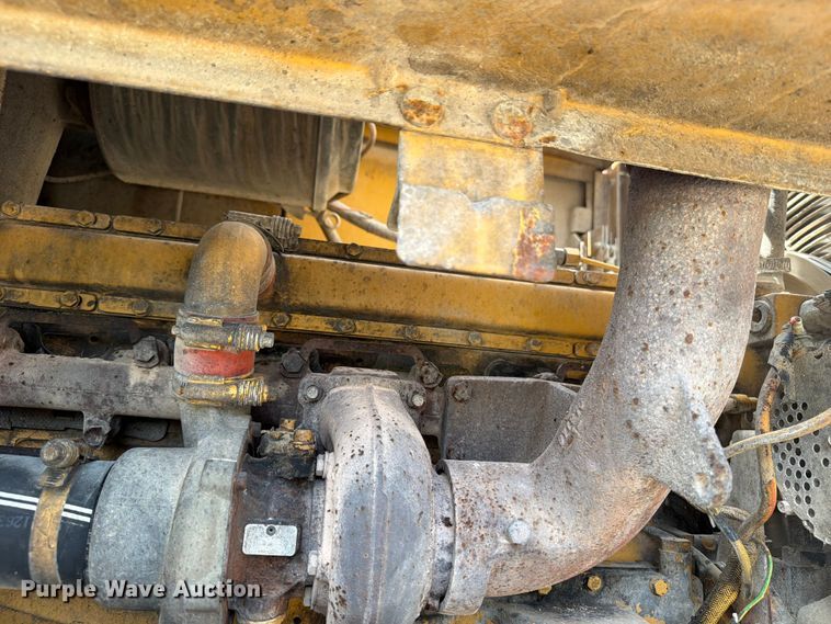 image for item FB5909 1992 Caterpillar 950F wheel loader