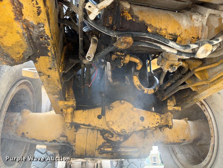 image for item FB5909 1992 Caterpillar 950F wheel loader