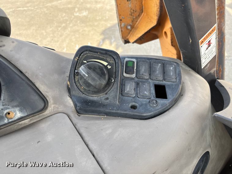 image for item FC1697 2015 Case 580 Super N backhoe