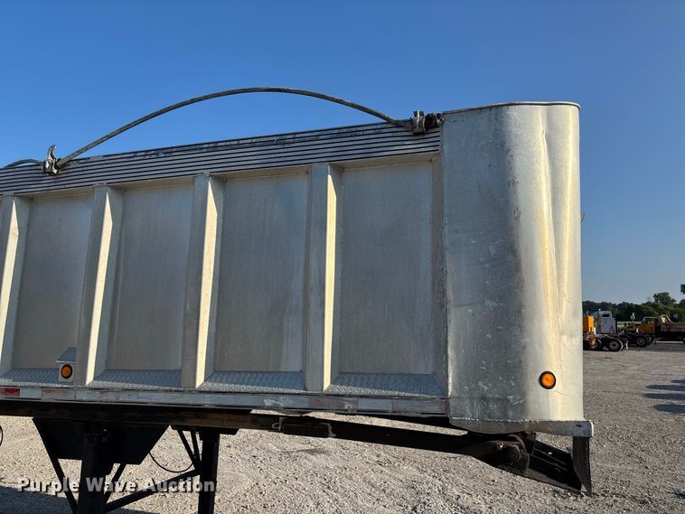 image for item FC1926 2006 MAC Trailer Manufacturing end dump trailer