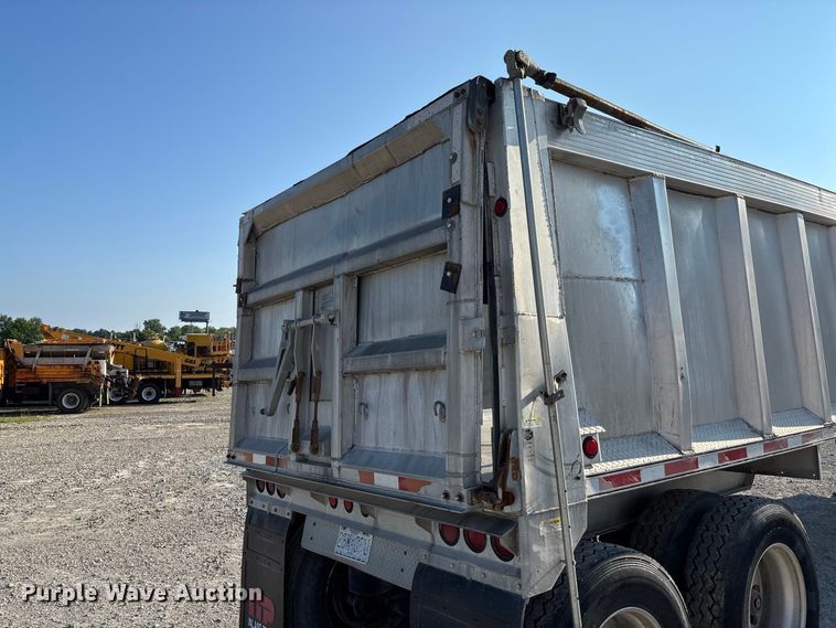 image for item FC1926 2006 MAC Trailer Manufacturing end dump trailer