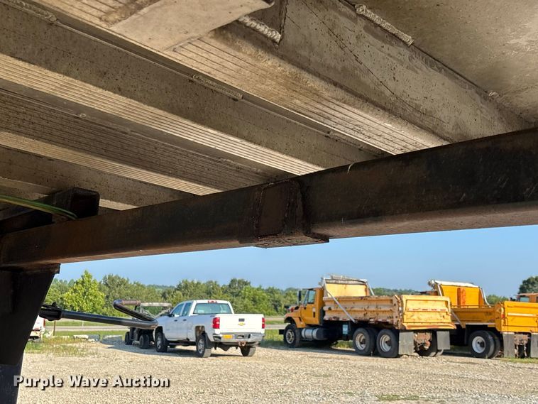 image for item FC1926 2006 MAC Trailer Manufacturing end dump trailer