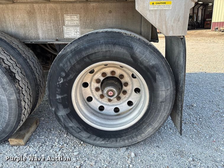 image for item FC1926 2006 MAC Trailer Manufacturing end dump trailer