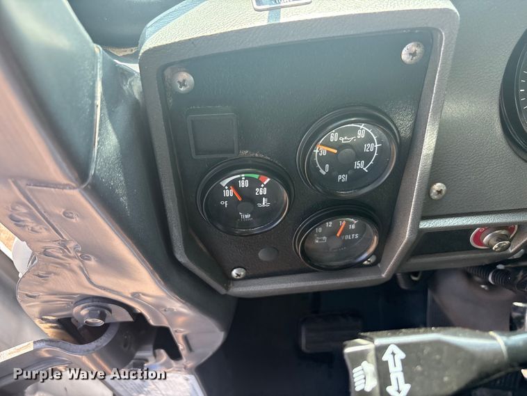 image for item FC2458 2001 Mack RD688S dump truck