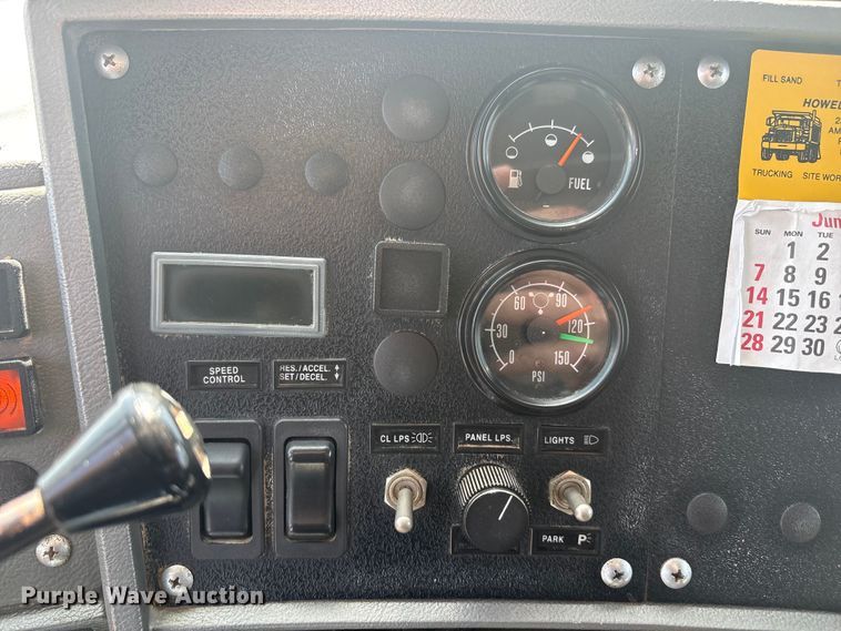 image for item FC2458 2001 Mack RD688S dump truck