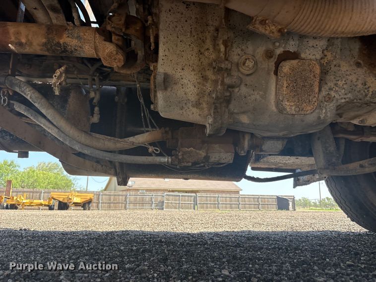 image for item FC2458 2001 Mack RD688S dump truck