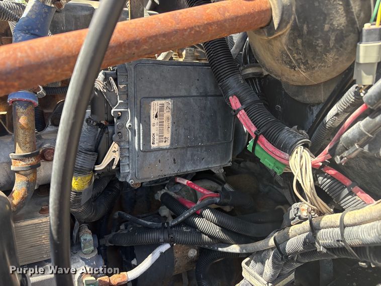 image for item FC2458 2001 Mack RD688S dump truck