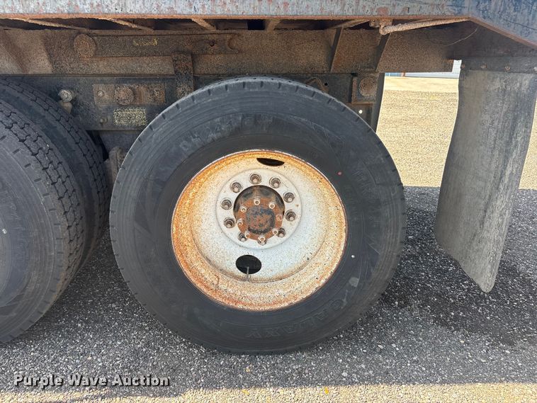 image for item FC2458 2001 Mack RD688S dump truck