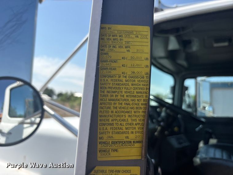 image for item FC2458 2001 Mack RD688S dump truck