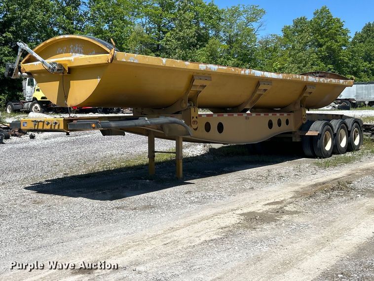 image for item FC2597 2004 Sidump'R side dump trailer