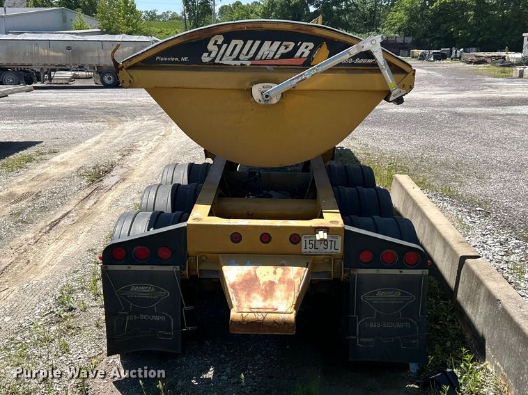 image for item FC2597 2004 Sidump'R side dump trailer