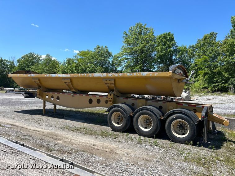 image for item FC2597 2004 Sidump'R side dump trailer