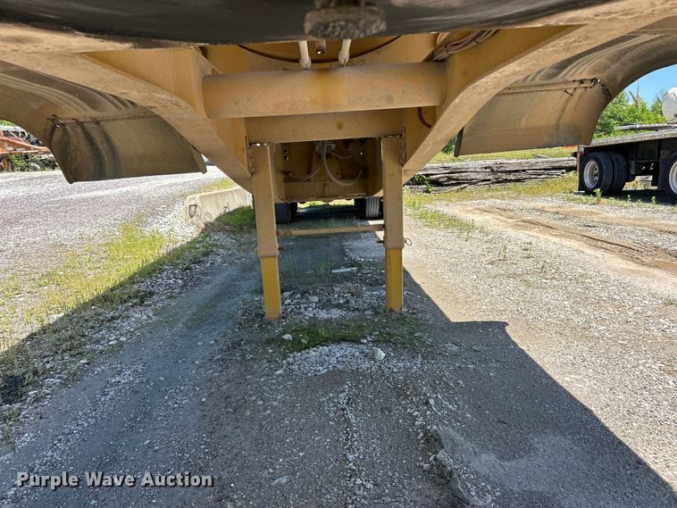 image for item FC2597 2004 Sidump'R side dump trailer