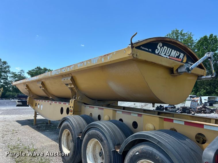 image for item FC2597 2004 Sidump'R side dump trailer