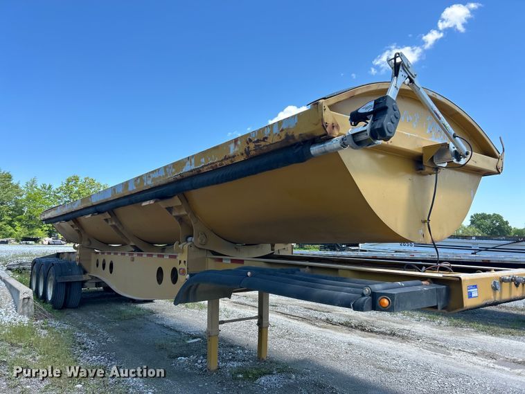 image for item FC2597 2004 Sidump'R side dump trailer