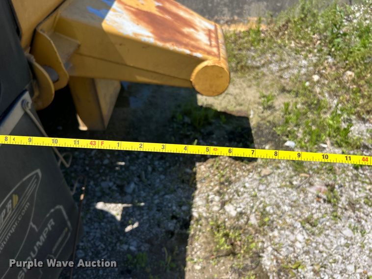 image for item FC2597 2004 Sidump'R side dump trailer