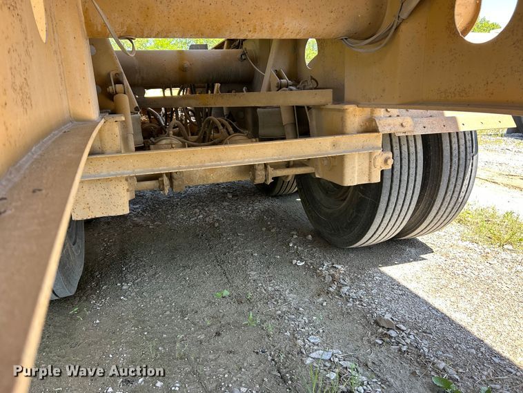 image for item FC2597 2004 Sidump'R side dump trailer
