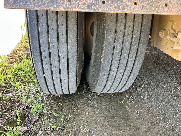 image for item FC2597 2004 Sidump'R side dump trailer