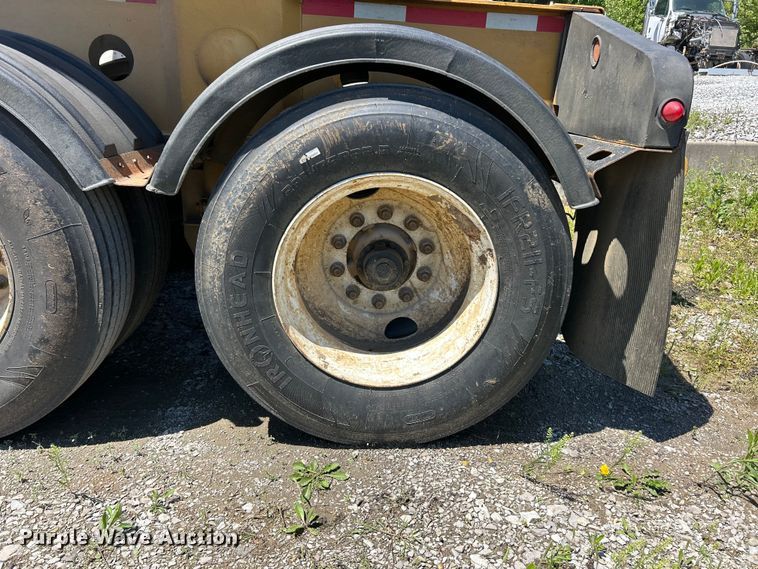 image for item FC2597 2004 Sidump'R side dump trailer