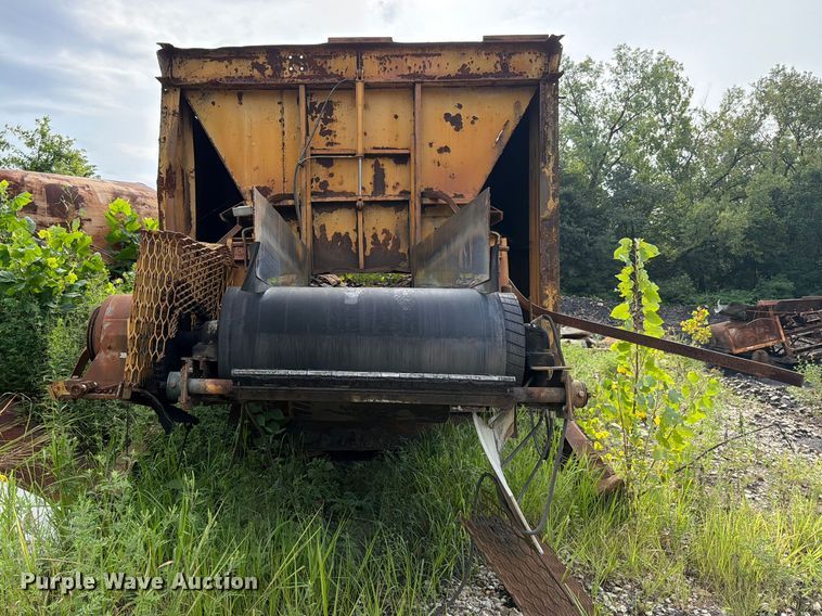 image for item FC3282 Feed hopper