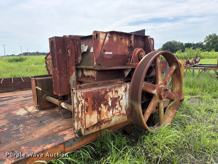 McClanahan triple roll crusher