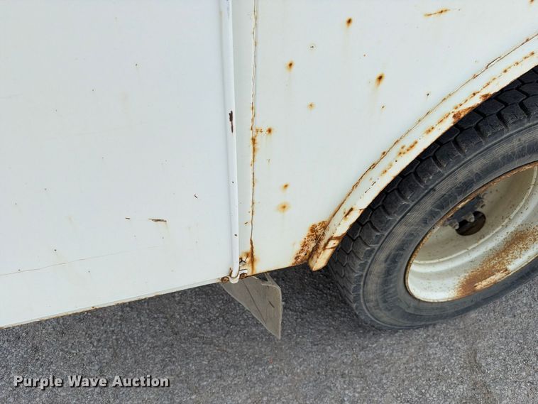 image for item FC3309 1998 International 4700 bucket truck