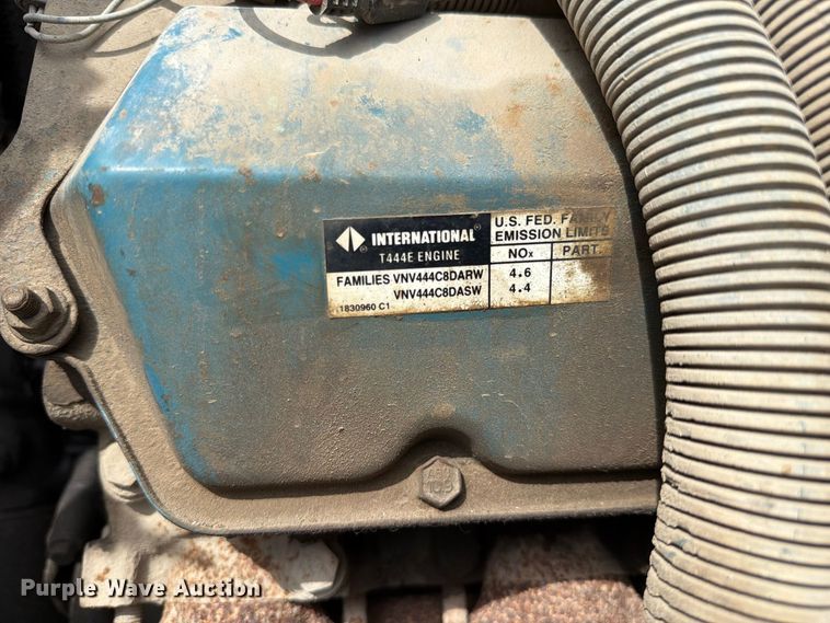 image for item FC3309 1998 International 4700 bucket truck