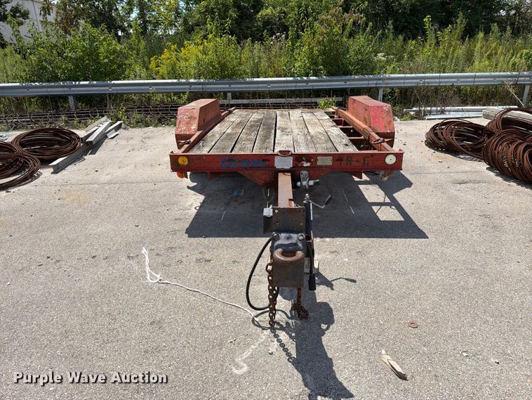 image for item FC3313 1987 Curtiss Trailers 25 tilt deck equipment trailer