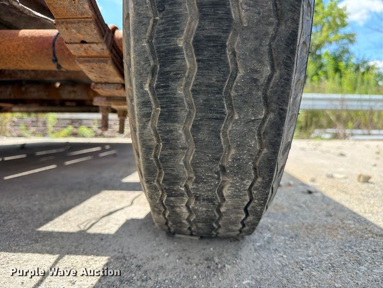 image for item FC3313 1987 Curtiss Trailers 25 tilt deck equipment trailer