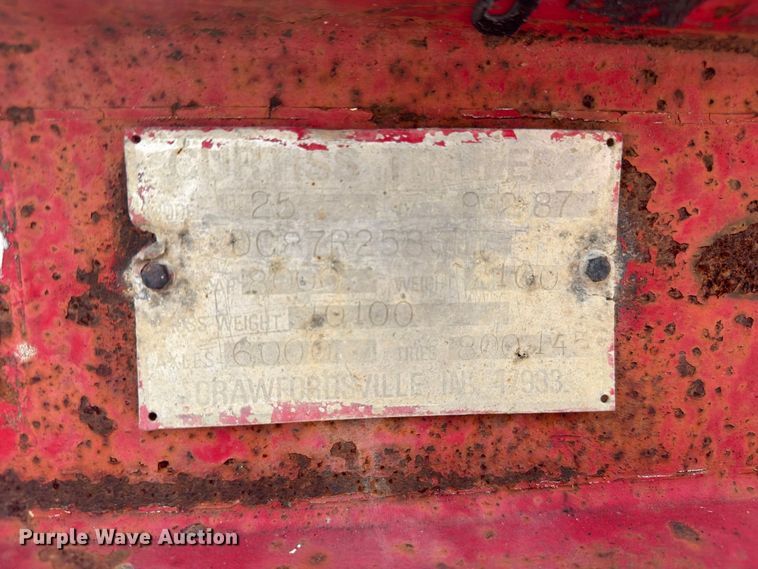 image for item FC3313 1987 Curtiss Trailers 25 tilt deck equipment trailer