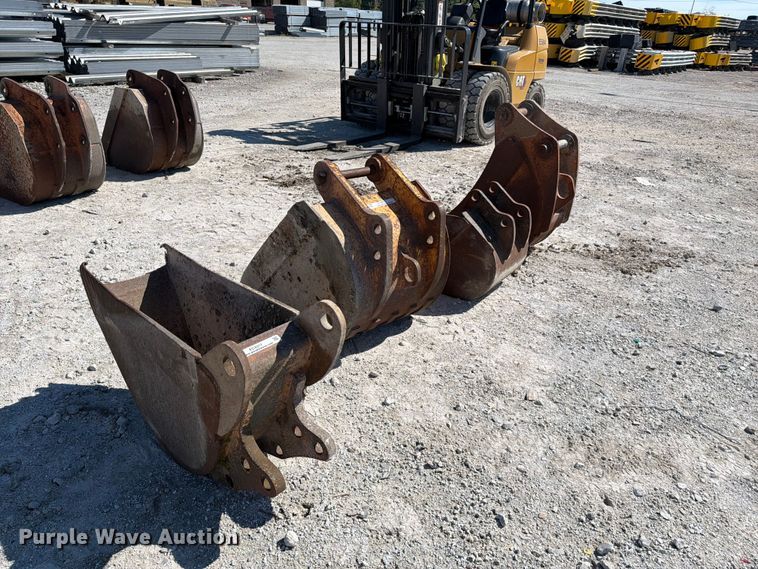 image for item FC3317 (3) excavator buckets