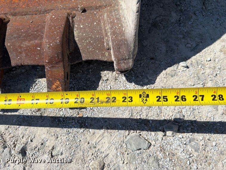 image for item FC3317 (3) excavator buckets