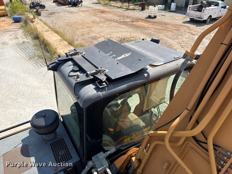 image for item FC4091 2015 Case CX350C excavator