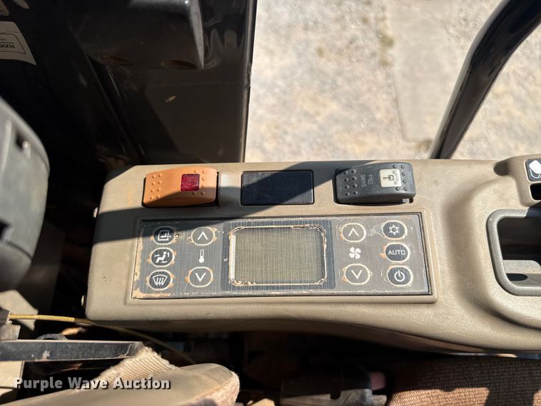 image for item FC4091 2015 Case CX350C excavator