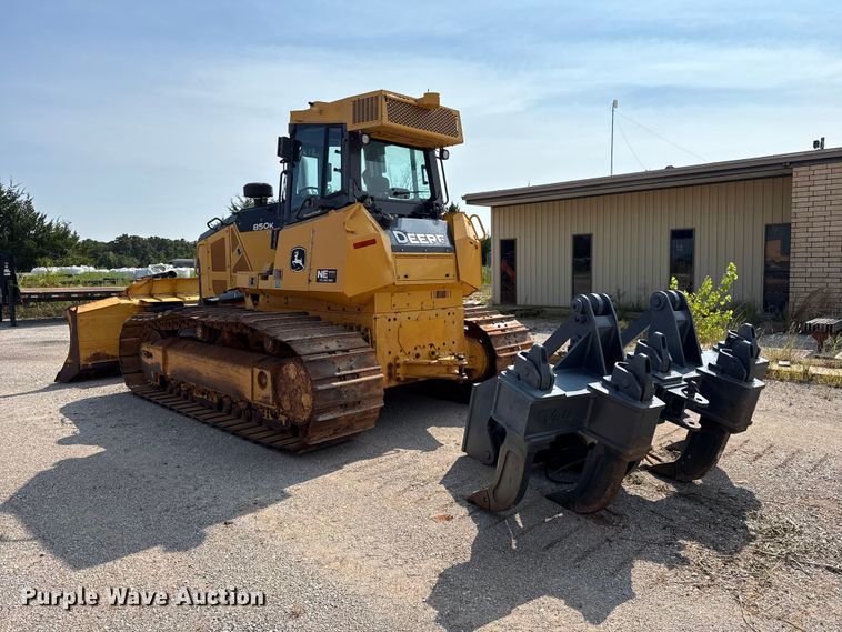 image for item FC4092 2017 John Deere 850K LGP dozer