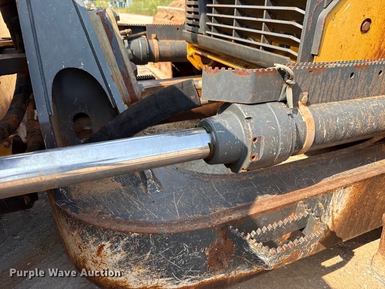 image for item FC4092 2017 John Deere 850K LGP dozer