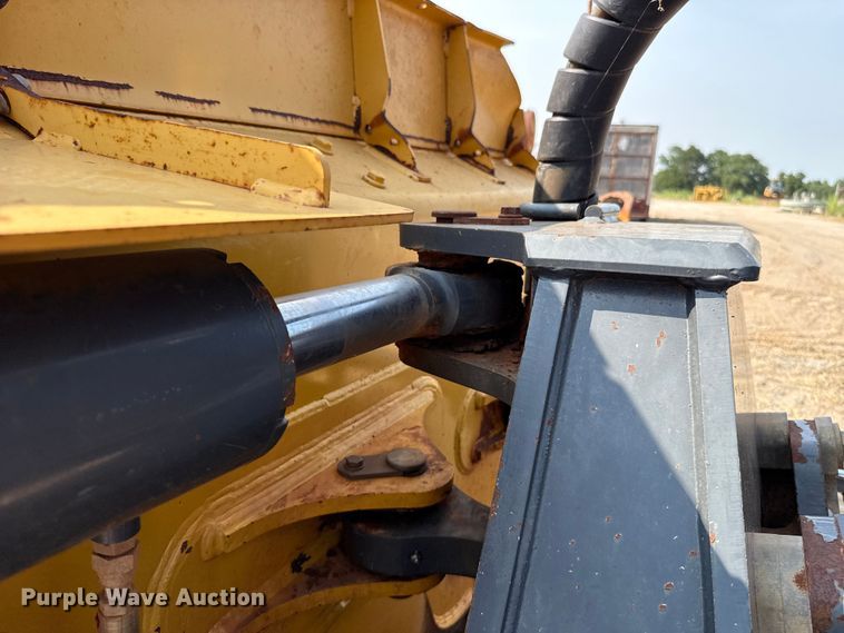 image for item FC4092 2017 John Deere 850K LGP dozer