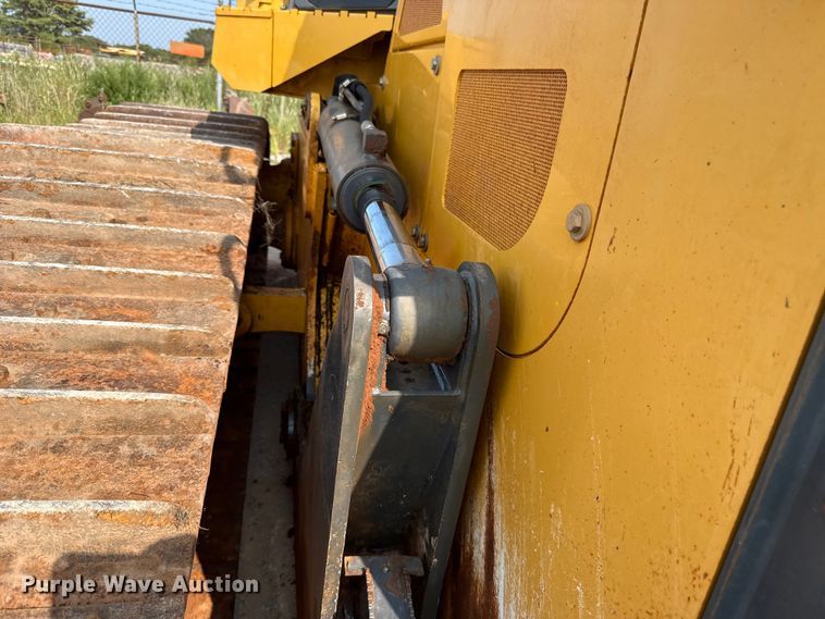image for item FC4092 2017 John Deere 850K LGP dozer