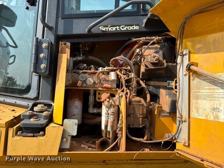 image for item FC4092 2017 John Deere 850K LGP dozer