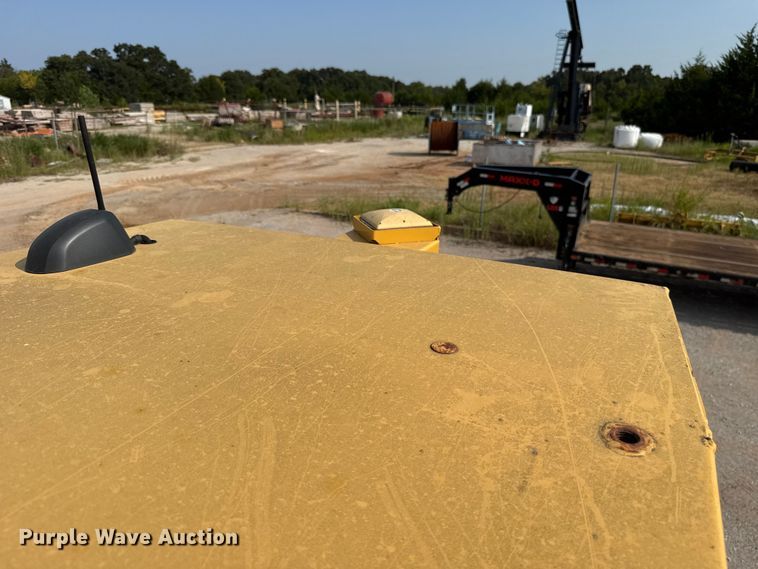 image for item FC4092 2017 John Deere 850K LGP dozer
