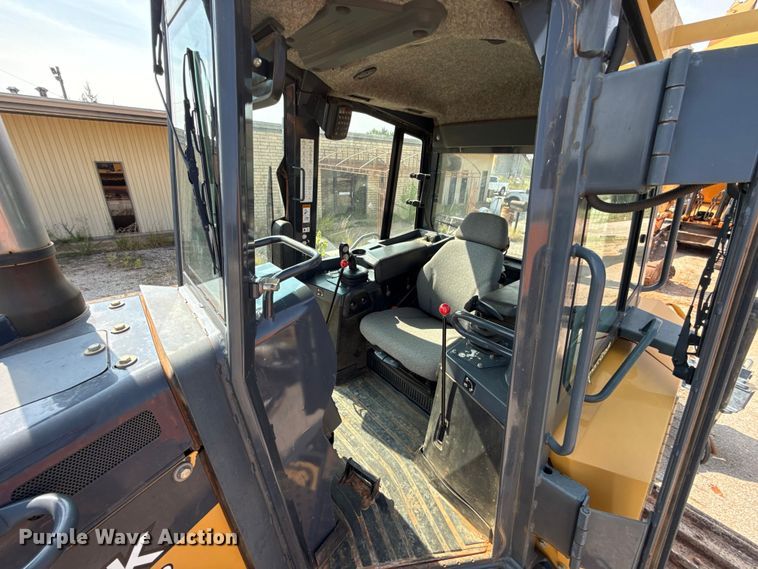 image for item FC4092 2017 John Deere 850K LGP dozer