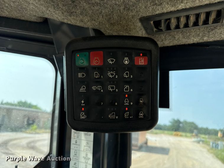 image for item FC4092 2017 John Deere 850K LGP dozer